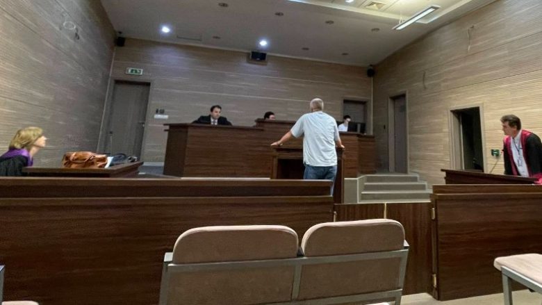 Dëshmitari në gjykatë: I akuzuari vrau djalin e tij për dy banesa në Fushë Kosovë