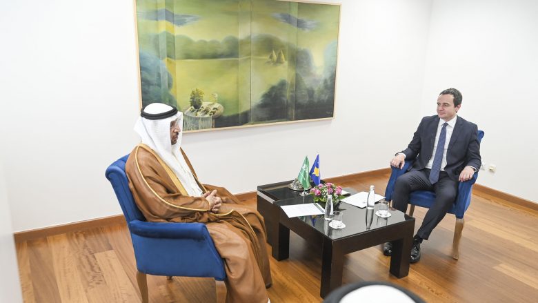 Kurti pret në takim ministrin saudit të Investimeve, flasin për thellimin e bashkëpunimit