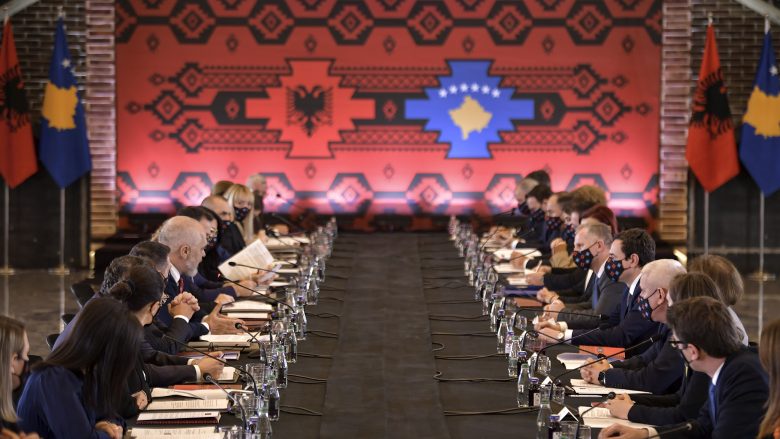 Mbledhja e dy qeverive, Kosova dhe Shqipëria takohen javën tjetër në Gjakovë