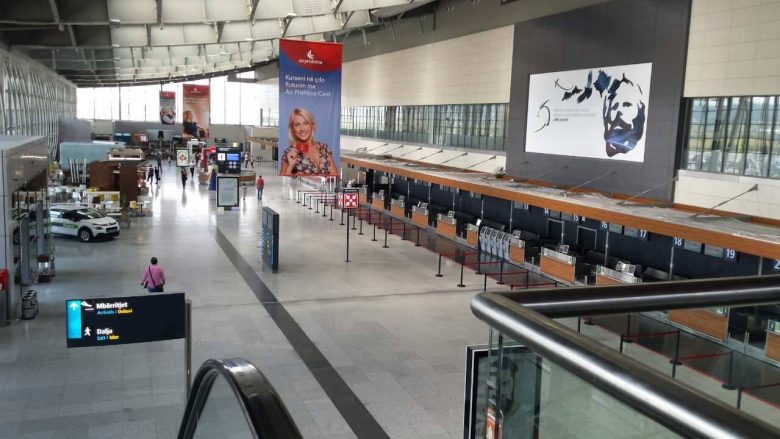Aeroporti “Adem Jashari” do të zgjerohet, miratohet shtimi i katër portave të reja