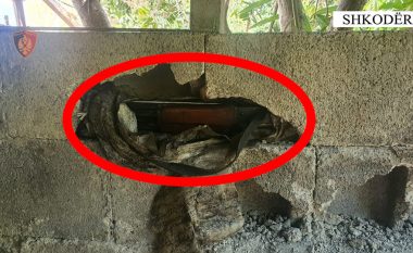 Gjendet automatik në një banesë në Shkodër, dyshohet se është përdorur për krime