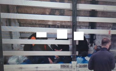Gjenden pesë emigrant ilegal në një kamion të mallrave