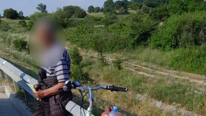 Një person me biçikletë në autostradën “Ibrahim Rugova”, ndërhyn Policia dhe e largon atë
