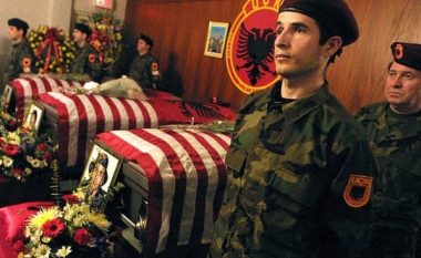 Kurti kërkon drejtësi për tre vëllezërit Bytyqi, të vrarë nga forcat serbe