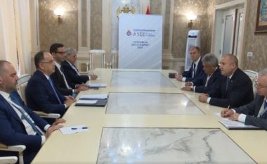Begaj takohet me presidentin bullgar dhe me ministrin e Jashtëm të Turqisë, flasin për zhvillimet në rajon