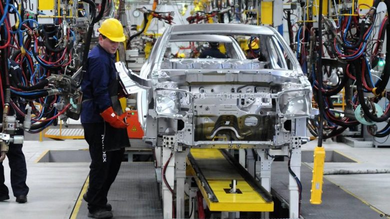 Britani e Madhe, 800 mijë vende pune në industrinë e automjeteve në rrezik
