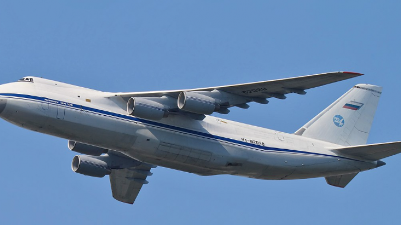 Kanadaja thotë se do t’ia japë Ukrainës aeroplanin rus të konfiskuar An-124