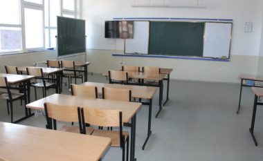 Maqedoni, në dy afatet e para në shkollat e mesme janë regjistruar 15.481 nxënës