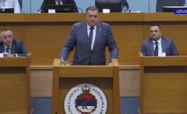 Dodik vazhdon avazin e fyerjeve, gjyqtarin e Gjykatës Kushtetuese të BeH e quan “shiptar”