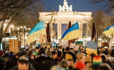 Gjermania ndan 381 milionë euro shtesë për të ndihmuar Ukrainën
