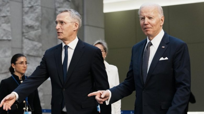 Për arsye shëndetësore të presidentit amerikan, shtyhet takimi mes Bidenit dhe Stoltenbergut
