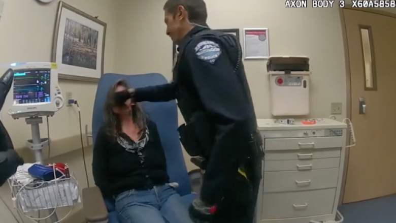 Polici godet në fytyrë gruan e prangosur, largohet nga puna në Colorado