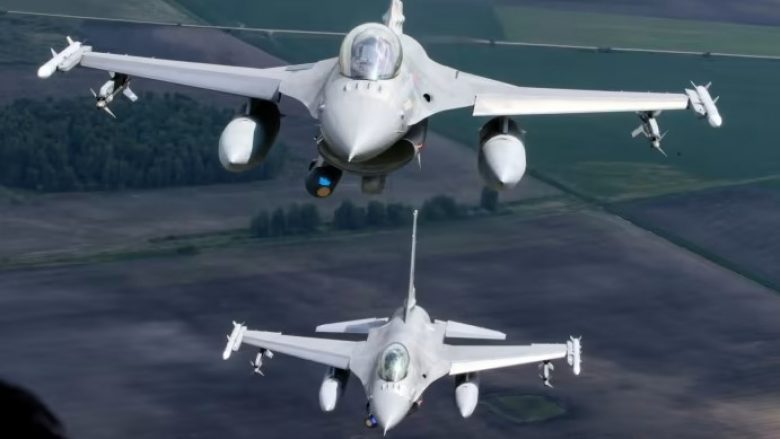 Prodhuesi amerikan Lockheed Martin ‘gati për të trajnuar pilotët ukrainas’