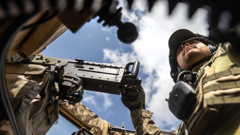 Forcat ukrainase po përparojnë ‘ngadalë por sigurt’ në vijat e frontit – thotë një zyrtar i lartë ushtarak