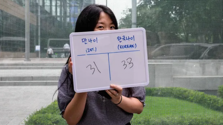 Koreanët e Jugut bëhen menjëherë një ose dy vjet më të rinj sipas sistemit të ri të numërimit të moshës
