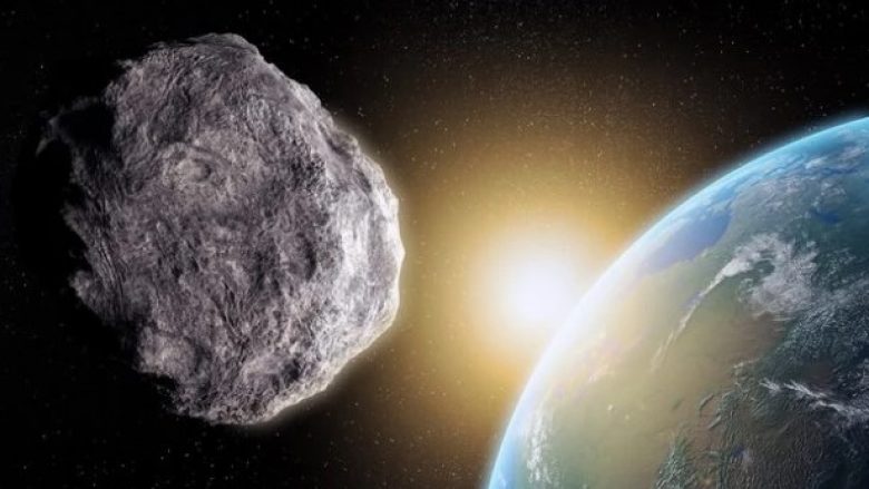 Një asteroid me gjatësi sa dhjetë autobusë “po lëvizën me shpejtësi drejt Tokës” – por nuk paraqet rrezik për njerëzimin