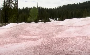 Bora malore në Utah po merr nuanca rozë dhe portokalli