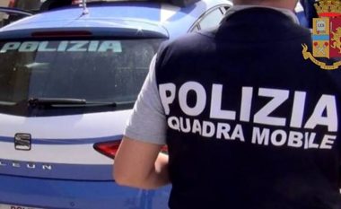 Qëlloi me thikë policin në Itali, arrestohet në Spanjë shqiptari që shtirej si rumun