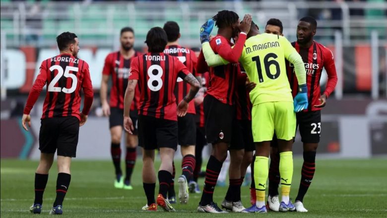 Yjet e Milanit janë tërbuar pas shkarkimit të Maldinit ndaj drejtuesit