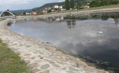 Gjendet trupi i pajetë i një gruaje në liqenin akumulues në Mitrovicë