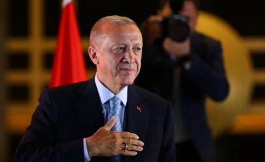 Erdogan betohet si president i Turqisë: Do t’i përmbahem parimeve të Ataturkut