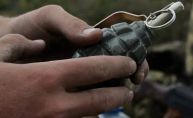 Gjenden dy granata dore në një fshat në Ferizaj