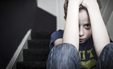 Traumat e fëmijërisë shkaktojnë depresionin, përdorimin e alkoolit, drogave dhe jo vetëm