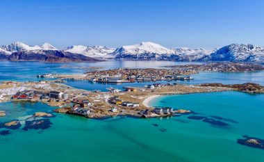 Ishulli norvegjez pa kufizime kohore ku dielli nuk perëndon për 70 ditë
