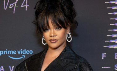 Rihanna largohet nga roli i drejtueses së “Savage X Fenty” pas pesë vitesh nga themelimi i kompanisë