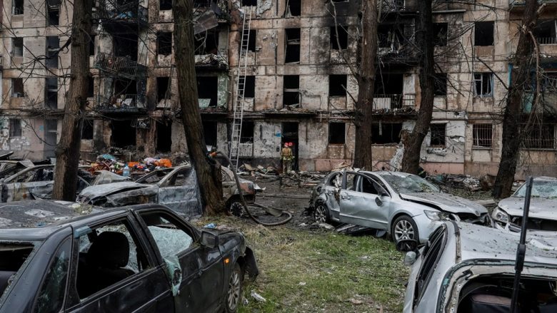Të paktën 11 të vdekur pas sulmit rus në Kryvyi Rih