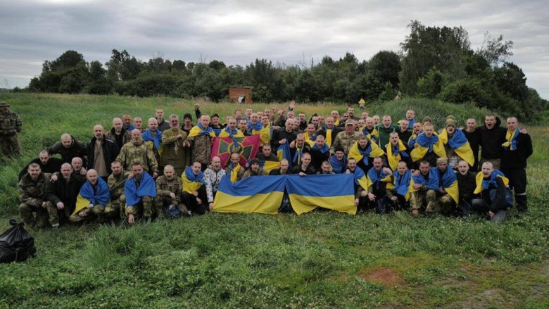 Rusia dhe Ukraina shkëmbejnë rreth 200 rob të luftës
