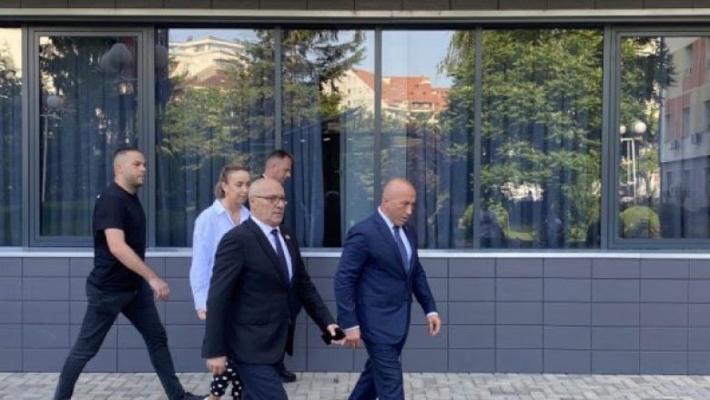 Haradinaj takohet me presidenten Osmani