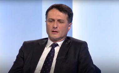 Murati: Zhvillimet në veri janë pjesë e një loje politike Kurti-Vuçiq