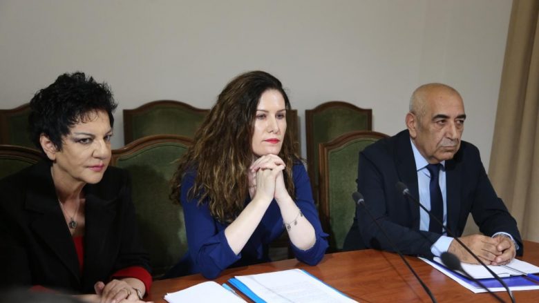 Dështon mbledhja për raportimin e kreut të SHISH për situatën në Kosovë, Naço: Deputetët nuk kanë certifikatën e sigurisë