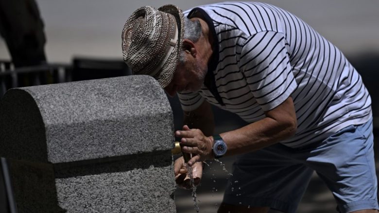 Në Spanjë regjistrohen temperatura deri në 44 gradë Celsius – në valën e parë të të nxehtit këtë verë