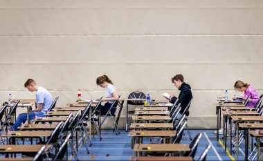 Pse Holanda planifikon të kufizojë mësimet në gjuhën angleze në universitetet e saj?