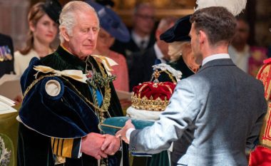 Britanikët do të shpenzojnë më pak para gjatë vitit të ardhshëm për Mbretin Charles III