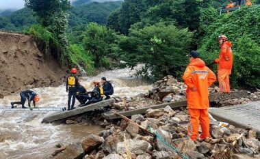 Përmbytje të mëdha në Korenë e Jugut – mbi njëzet viktima, mijëra të evakuuar