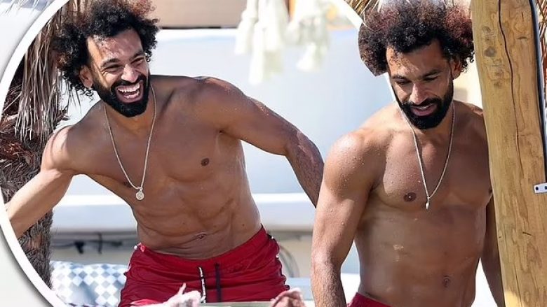 Ylli i Liverpool, Salah  tregon fizikun me muskuj nga pushimet në Mykonos