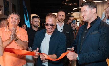 Van Damme për herë të parë në Kosovë në hapjen e zeropozitive.shop në Prishtina Mall