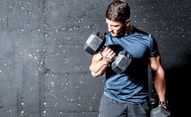 Trup për dhjetëshe: Ushtrime për biceps, triceps dhe bërthamën e muskujve!