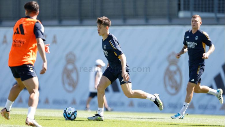 Real Madridi nuk nxitohet për t’i dhuruar debutimin Arda Gulerit