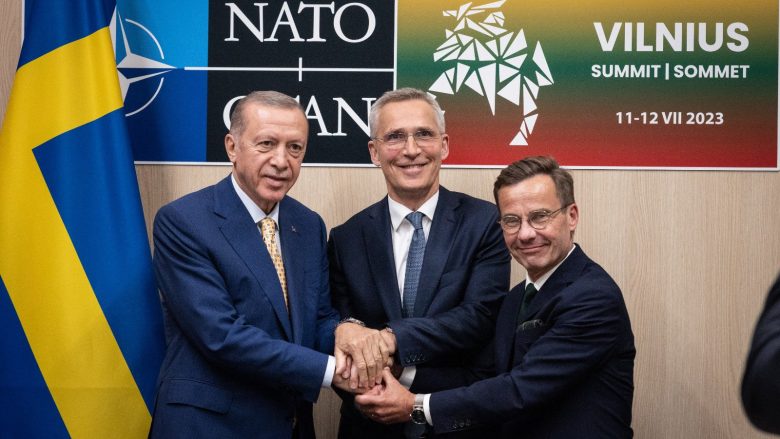 Osmani mirëpret ratifikimin e pranimit të Suedisë në NATO: Radhën e kanë Kosova, Ukraina e Bosnja