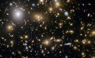 Fizikani teorik bën zbulimin e madh rreth Universit