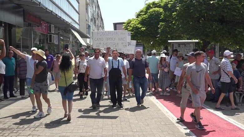 Protesta në Strumicë, qytetarët kundërshtojnë hapjen e minierës Illovica