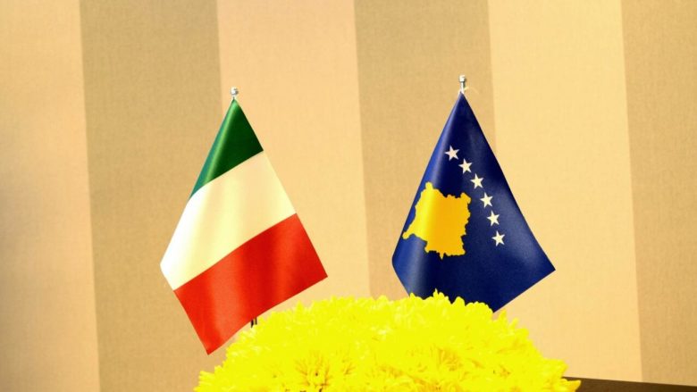 Ambasada e Italisë reagon pas kërcënimeve ndaj policëve të rinj serbë në Kosovë