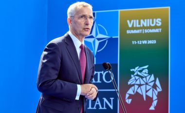 Stoltenberg: Jam i gatshëm të takohem me Vuçiqin, ne kemi forcat e KFOR-it në Kosovë për të garantuar siguri