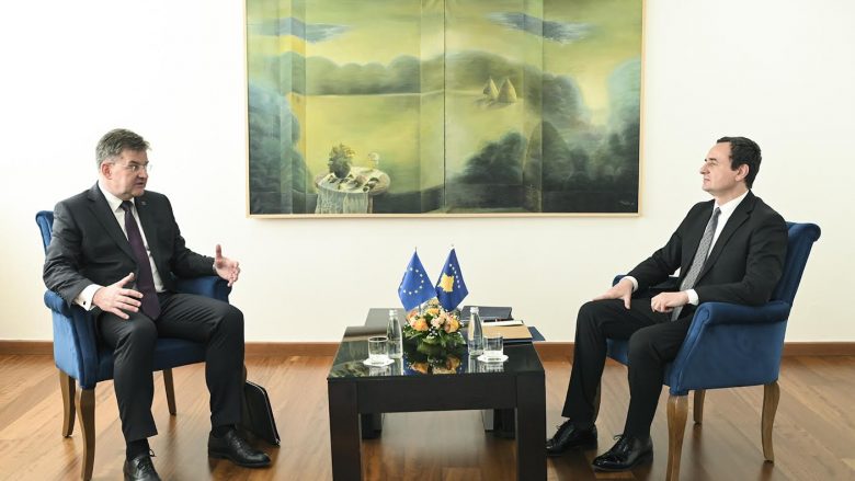 Kurti pas takimit me Lajçakun: Masat ndëshkuese të BE-së ndaj Kosovës janë të padrejta dhe e bëjnë dialogun asimetrik