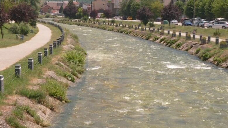 Ujërat e lumenjve në Maqedoni janë shumë të ndotur