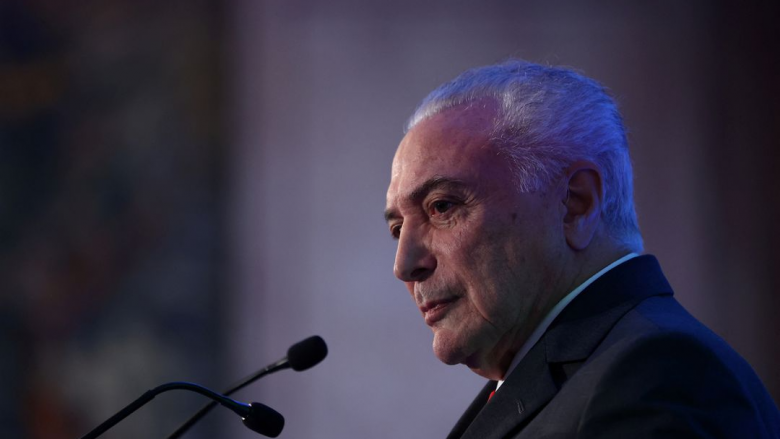 Google punëson ish-presidentin e Brazilit për të lobuar ndaj projektligjit të diskutueshëm të internetit